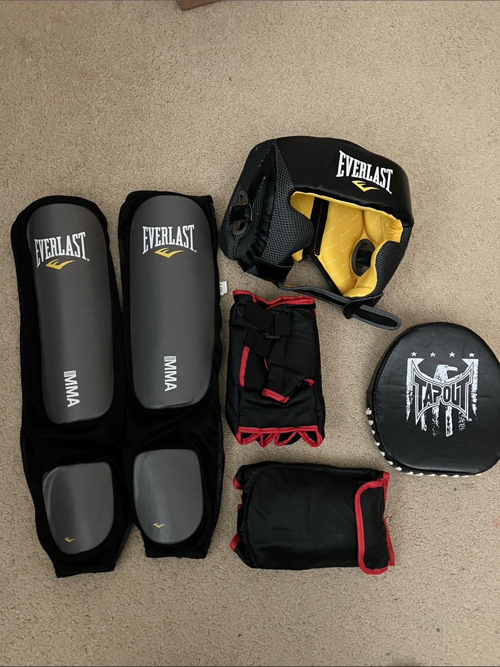 MMA Everlast sparing boxing bundle, shin guards, headgear, grappling gloves mitt